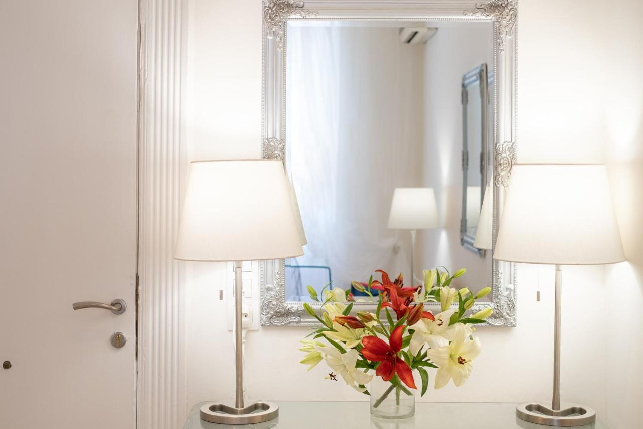 Nadiona Suites Red & Cream Corfu  المظهر الخارجي الصورة