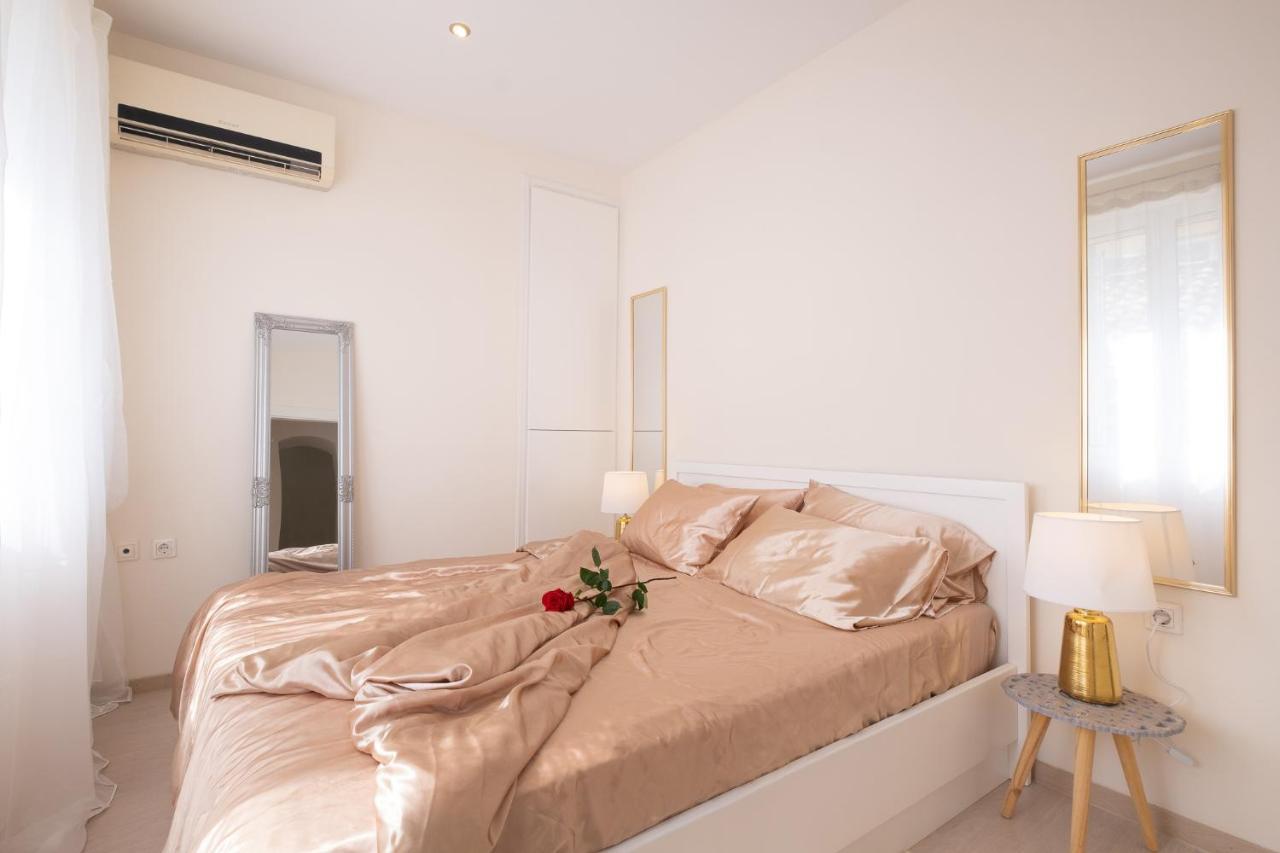 Nadiona Suites Red & Cream Corfu  المظهر الخارجي الصورة