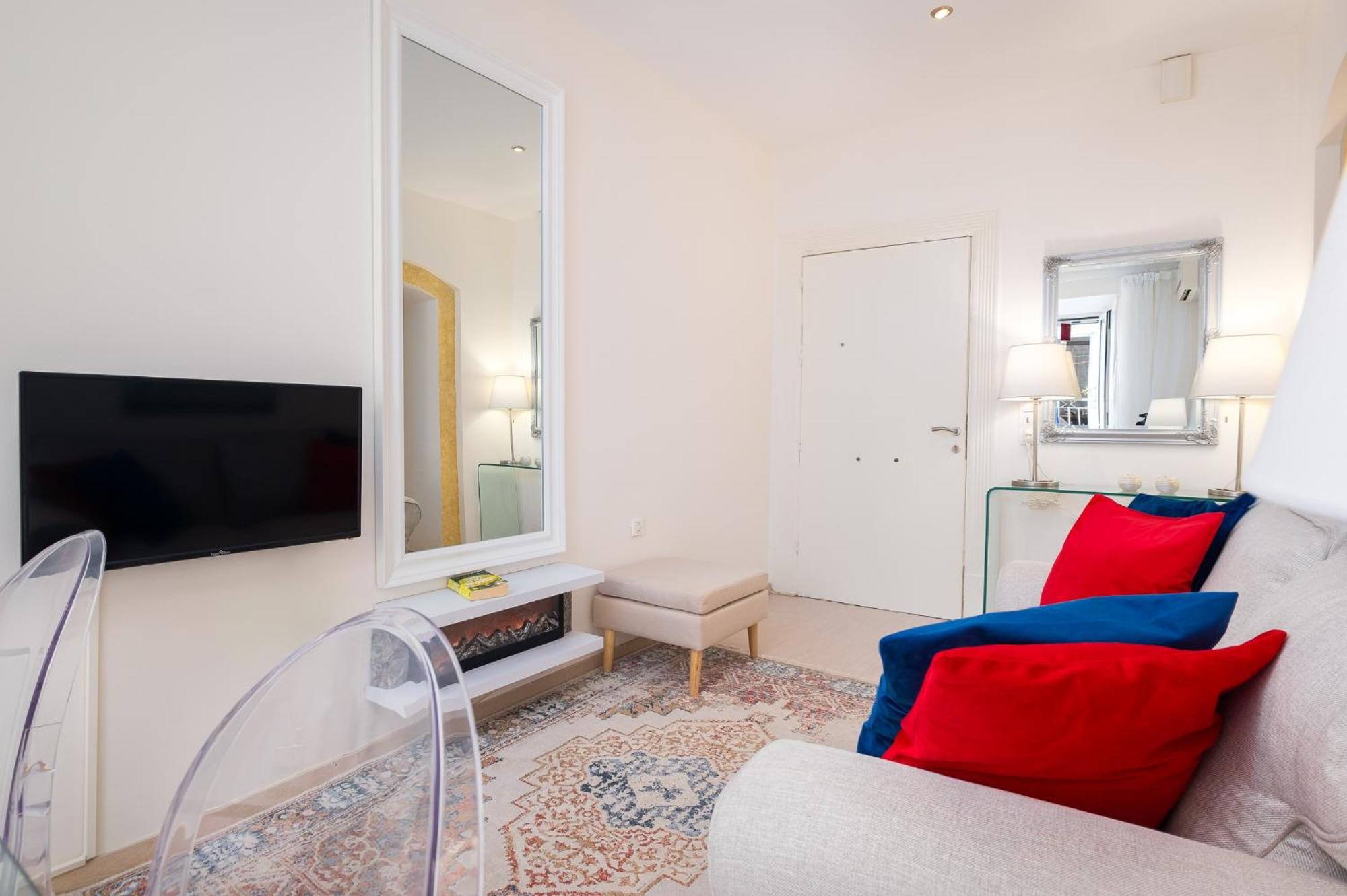 Nadiona Suites Red & Cream Corfu  المظهر الخارجي الصورة