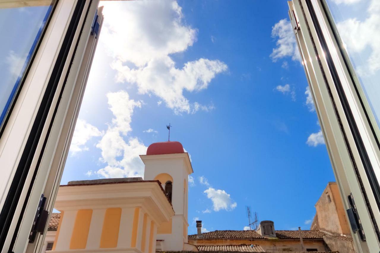 Nadiona Suites Red & Cream Corfu  المظهر الخارجي الصورة